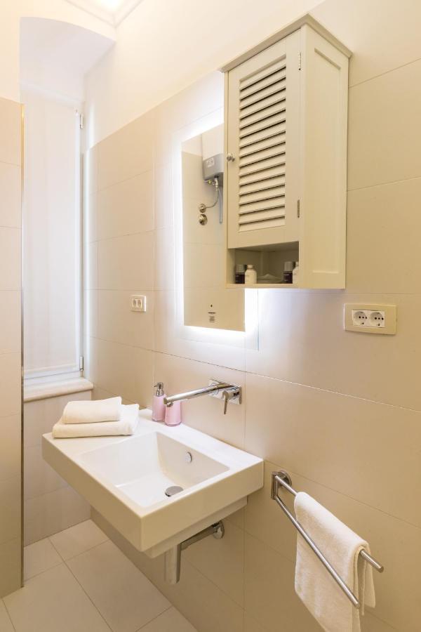 Maniva Old Town Luxury Rooms - Prime Spot By Riva Promenade สปลิท ภายนอก รูปภาพ