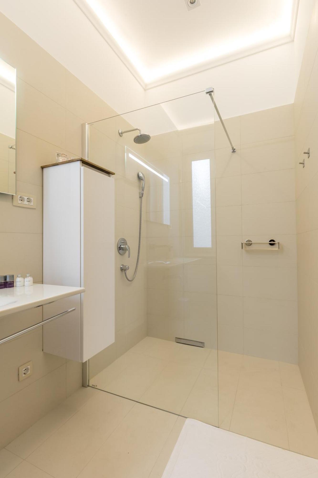 Luxury Rooms In The Center Of Split - Maniva สปลิท ภายนอก รูปภาพ