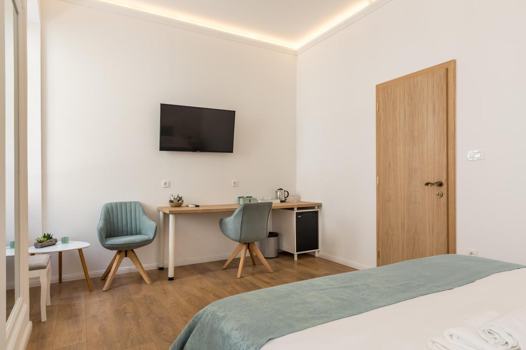 Maniva Old Town Luxury Rooms - Prime Spot By Riva Promenade สปลิท ภายนอก รูปภาพ