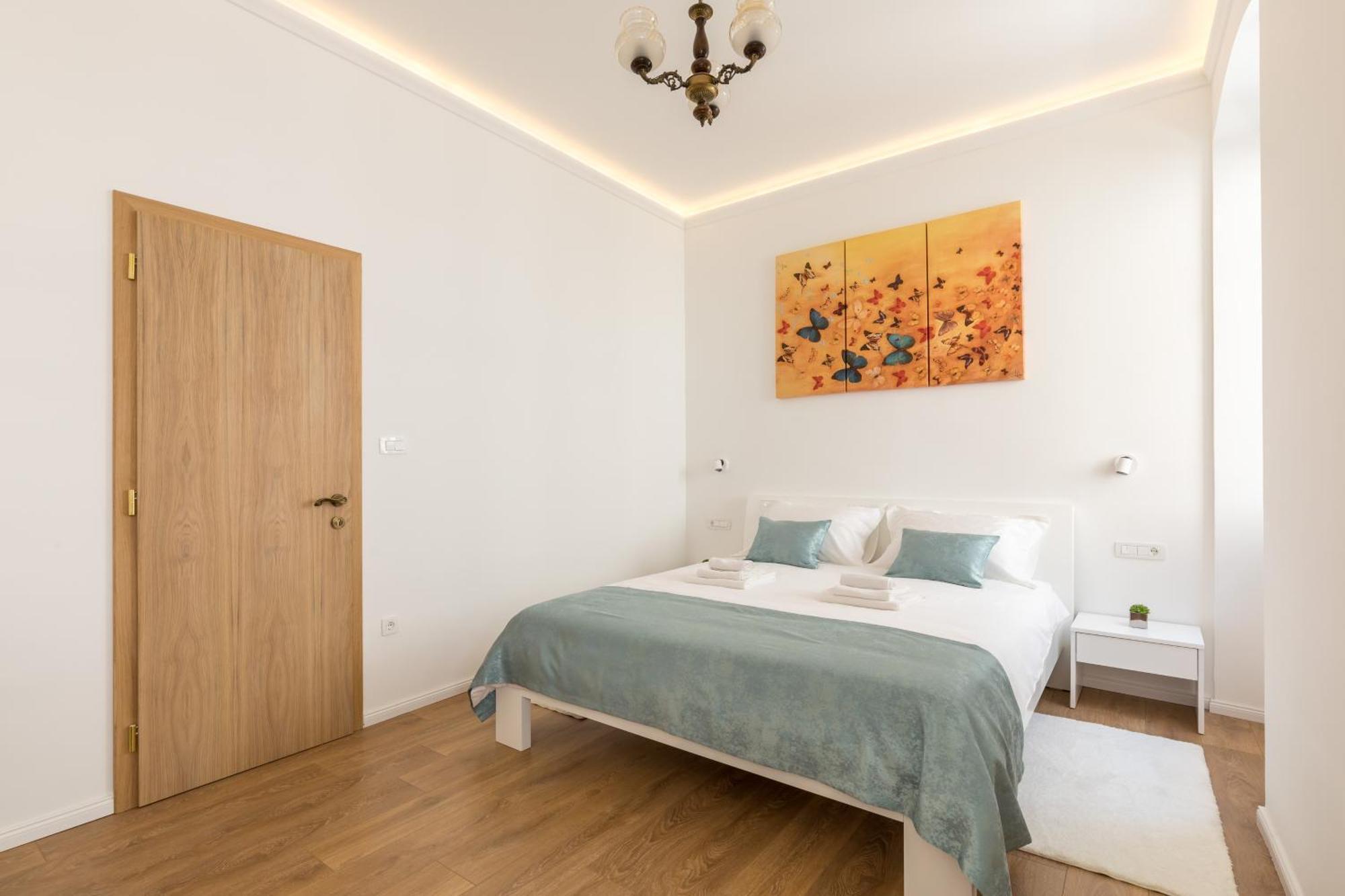 Luxury Rooms In The Center Of Split - Maniva สปลิท ภายนอก รูปภาพ